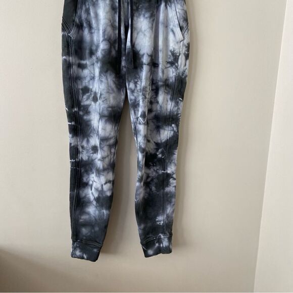 LULULEMON Warm Down Jogger *Earth Dye -Earth Dye Stone - Picture 9 of 12